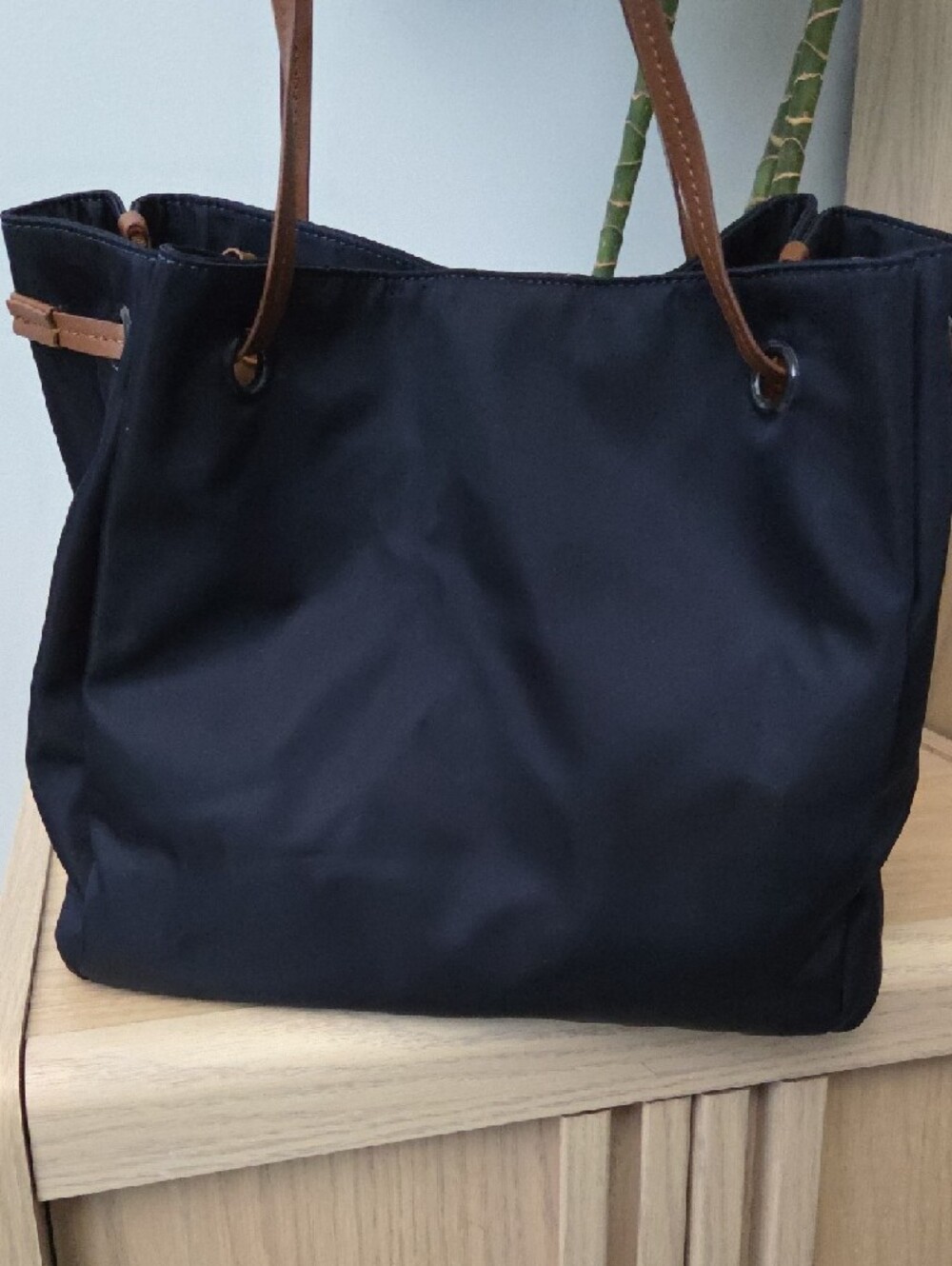 NWOT Agnes B. Navy Nylon Tote with Tan Leather Accents - Picture 3 of 14